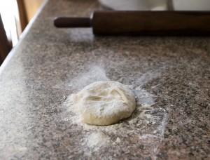 Shishbarak: rolling dough